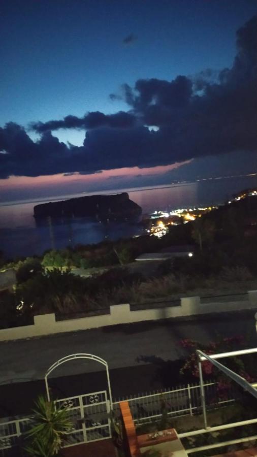 Elegante Casa Vistamare Villaggio Del Bridge ซานนิโกลาอาร์เชลลา ภายนอก รูปภาพ