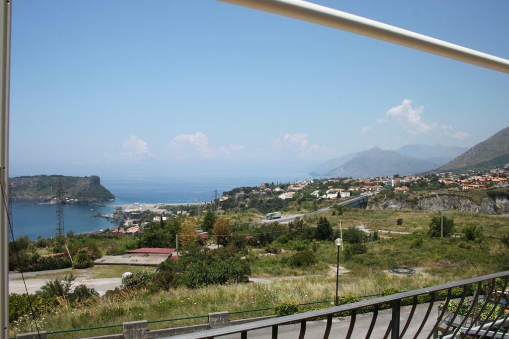Elegante Casa Vistamare Villaggio Del Bridge ซานนิโกลาอาร์เชลลา ภายนอก รูปภาพ