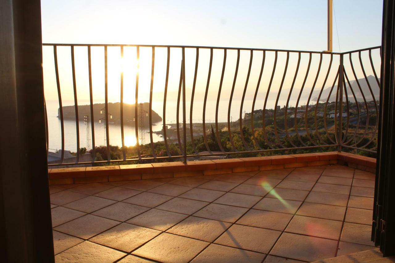 Elegante Casa Vistamare Villaggio Del Bridge ซานนิโกลาอาร์เชลลา ภายนอก รูปภาพ