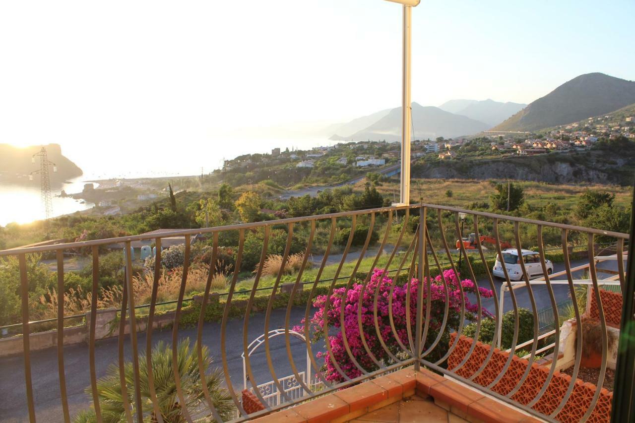 Elegante Casa Vistamare Villaggio Del Bridge ซานนิโกลาอาร์เชลลา ภายนอก รูปภาพ